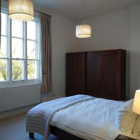 Luxury Apartment 切尔滕纳姆 外观 照片